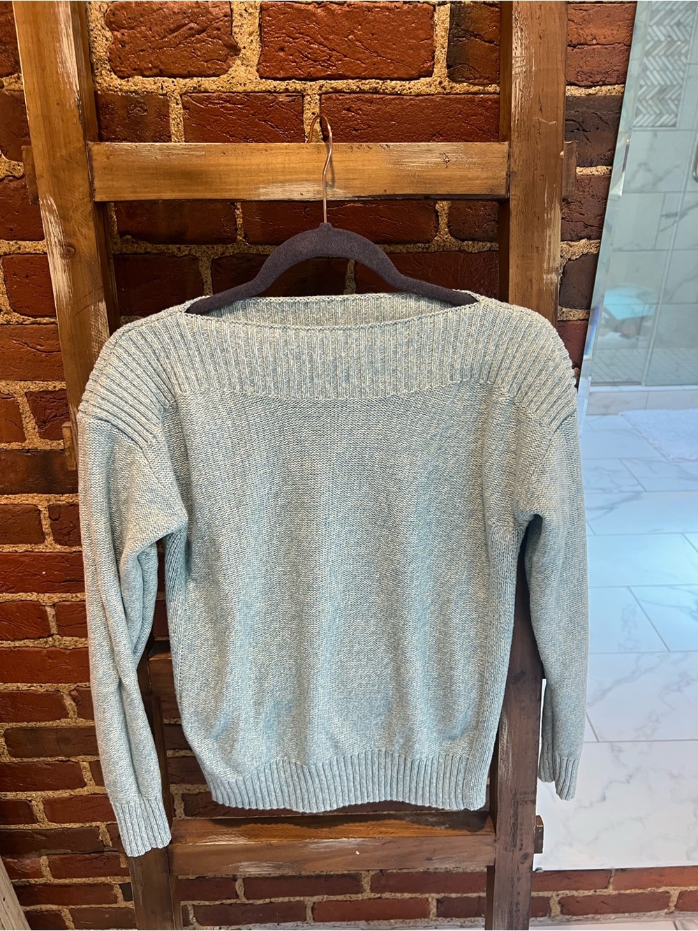Sweater - Picture 1 of 3